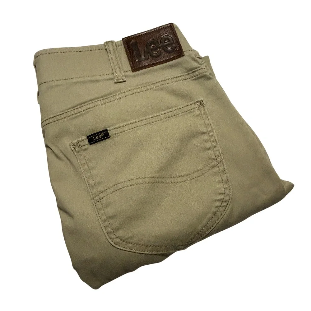 Lee Extreme Motion MVP Mens 34x32 Khaki Straight Tapered Leg Pants